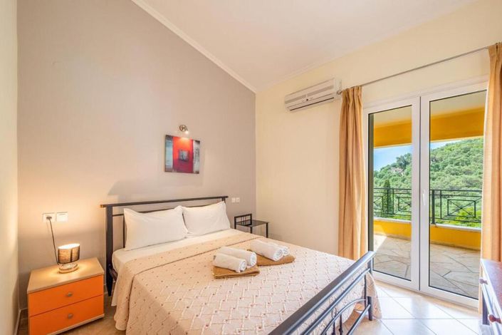 Image No.18-4 Bed Villa for sale