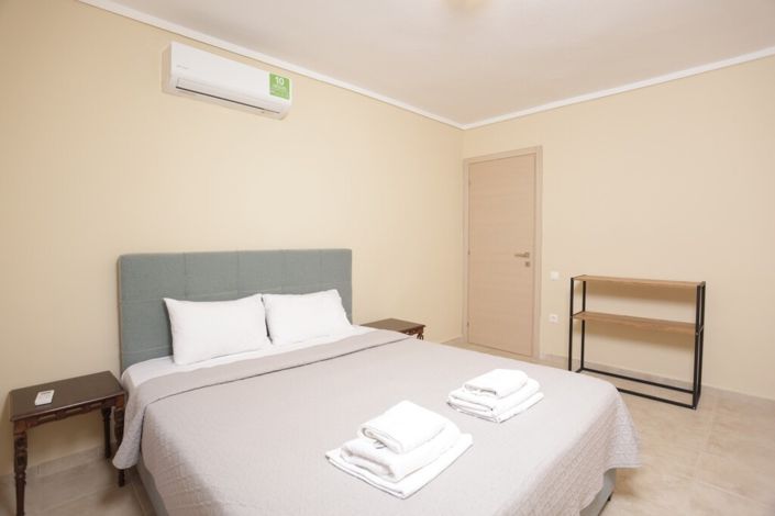 Image No.9-3 Bed Property for sale