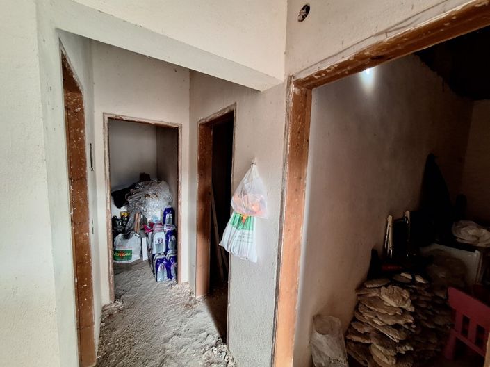 Image No.14-2 Bed Property for sale