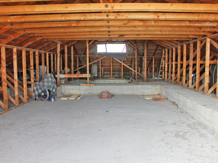 Image No.20-5 Bed Property for sale