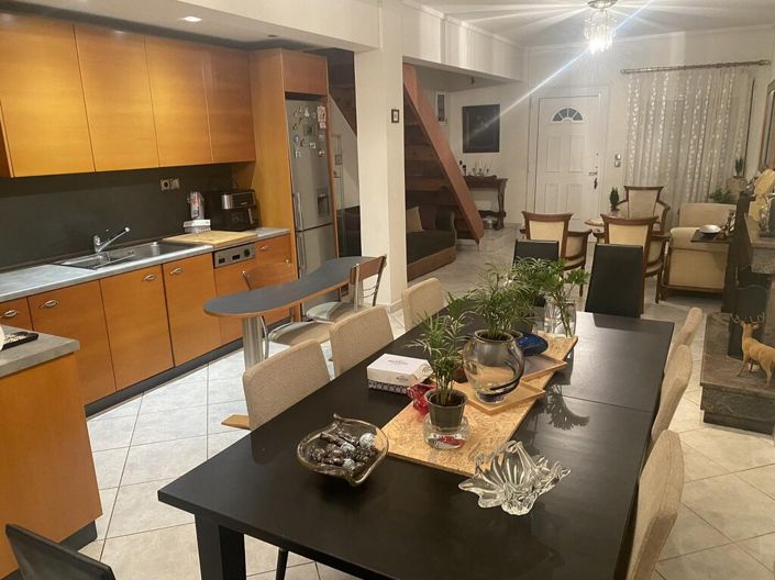 Image No.6-3 Bed Maisonette for sale