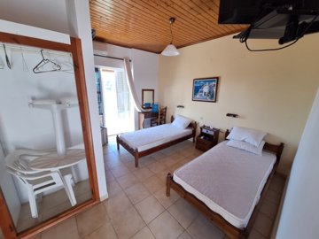 Photo 4 - Hotel 440 m² in Ionian islands