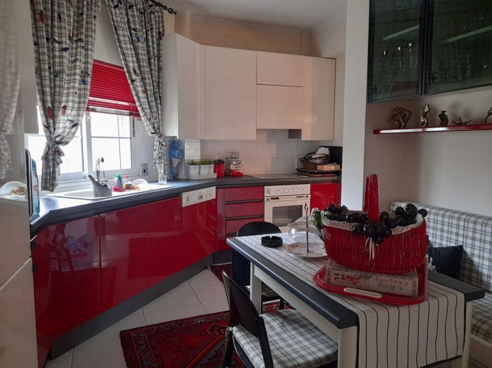 Image No.23-4 Bed Maisonette for sale