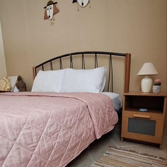 Image No.17-2 Bed Property for sale