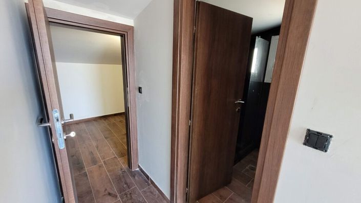 Image No.24-2 Bed Duplex for sale