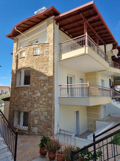 Image No.3-4 Bed Maisonette for sale