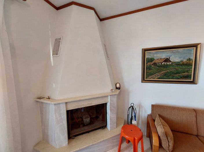 Image No.21-3 Bed Maisonette for sale