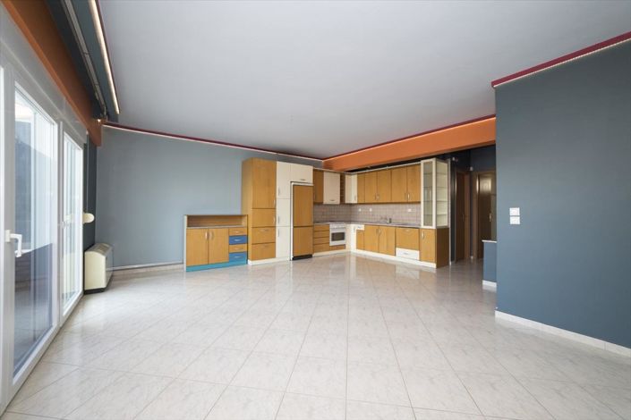 Image No.11-4 Bed Maisonette for sale