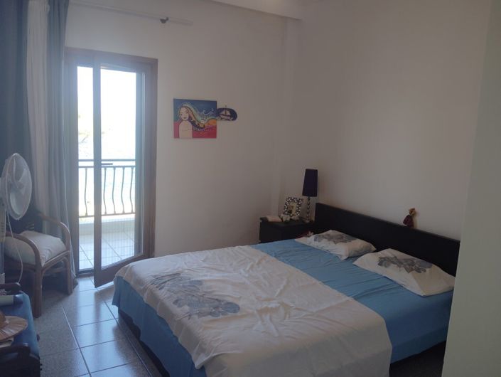 Image No.22-3 Bed Flat for sale