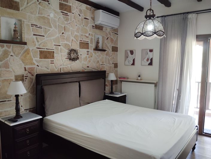 Image No.24-4 Bed Property for sale