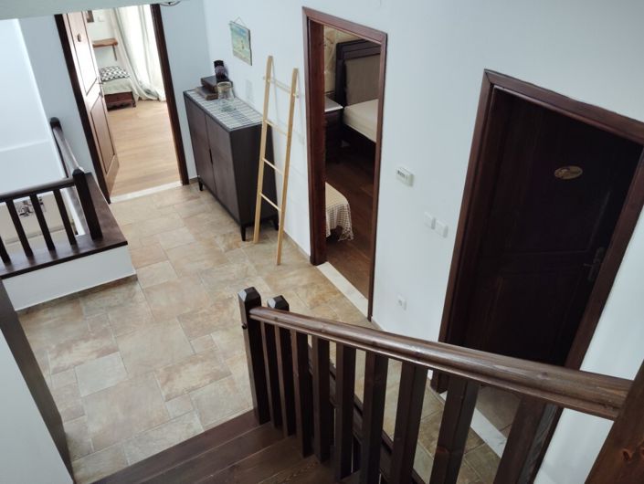 Image No.28-4 Bed Property for sale