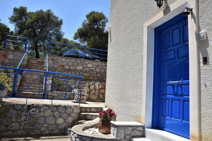 Image No.25-2 Bed Maisonette for sale