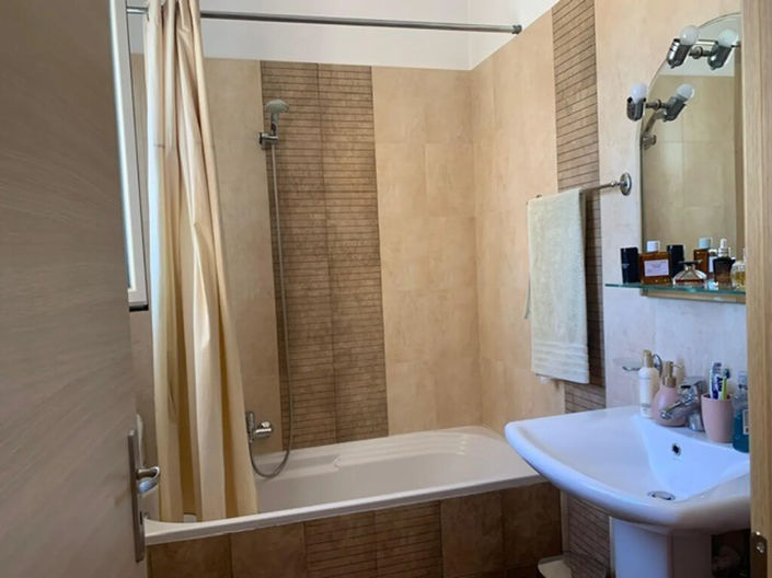 Image No.27-3 Bed Maisonette for sale