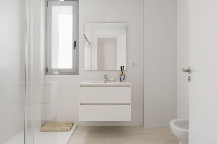 Image No.18-2 Bed Apartment for sale