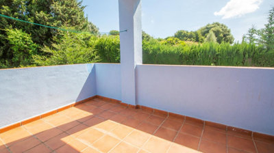 13-5fd73dea700db77384c091ca9818b1a9