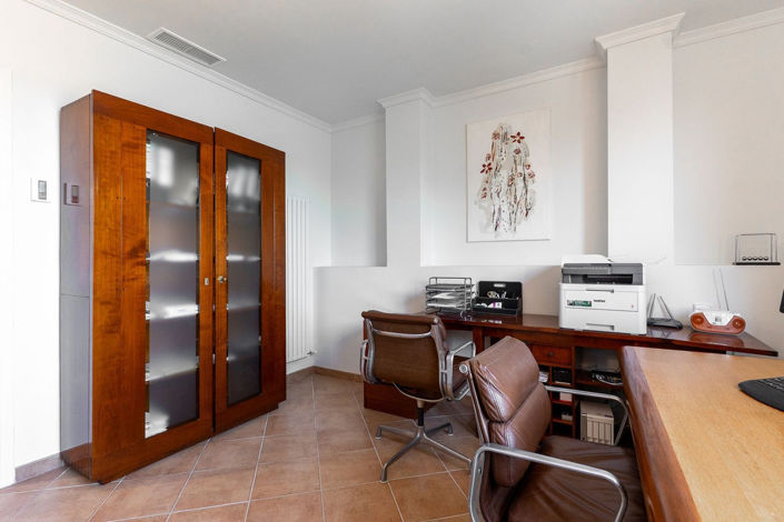 Image No.17-3 Bed Apartment for sale