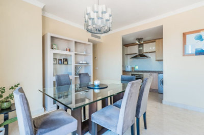 11-20939a0134ad724a8cb2a801094d15a4