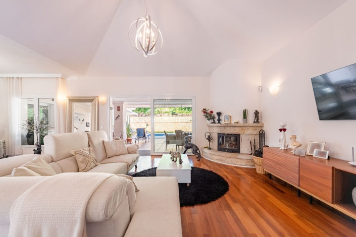 Image No.7-6 Bed Villa for sale