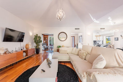 9-467d0cee5b725f3ef65f102a0c2e69c0