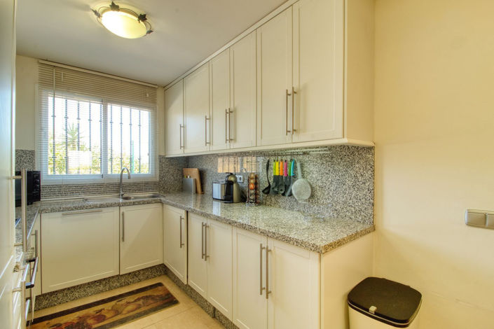 Image No.12-4 Bed Townhouse for sale