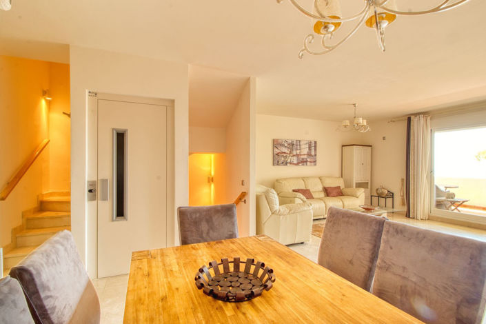 Image No.9-4 Bed Townhouse for sale