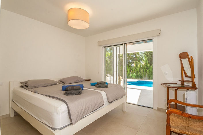 Image No.10-5 Bed Villa for sale