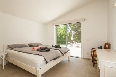 11-20939a0134ad724a8cb2a801094d15a4