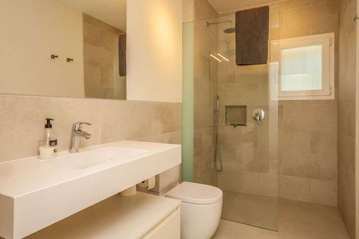 Image No.17-5 Bed Villa for sale