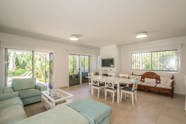 Image No.8-5 Bed Villa for sale