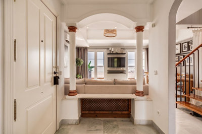 10-bb915d1cb19341576dcdc994b81ab9c5