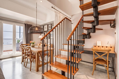 7-aa4cc561180b369757c0bb4af9886cd3