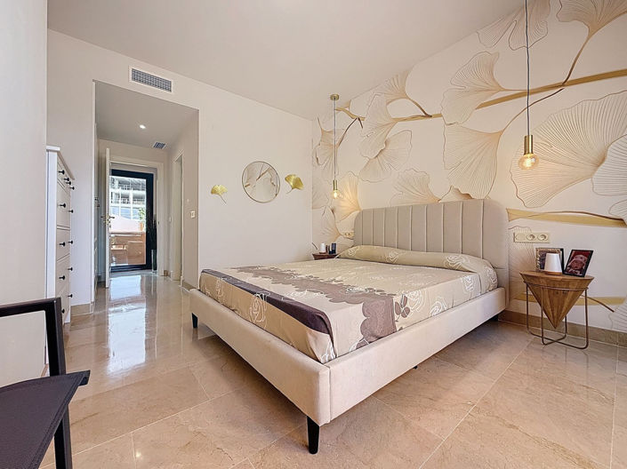 Image No.17-3 Bed Apartment for sale