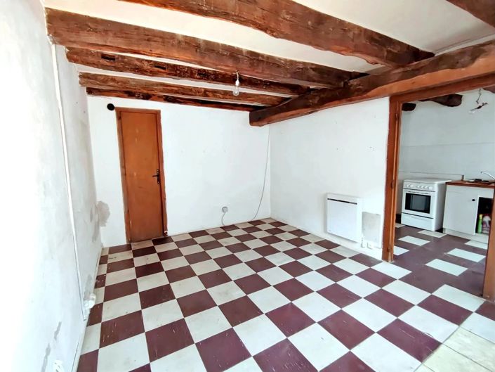 Image No.10-3 Bed House for sale