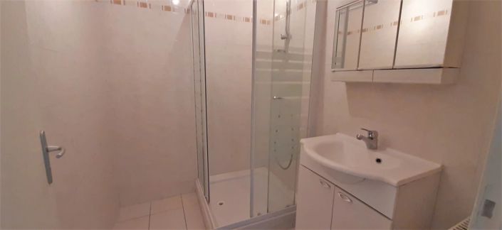 Image No.5-Maison de 4 chambres à vendre à Saint-Laurent-des-Vignes