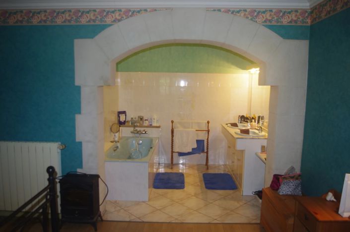 Image No.7-Maison de 9 chambres à vendre à Brossac