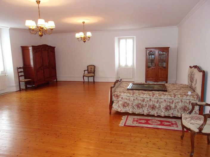 Image No.13-3 Bed Village House for sale