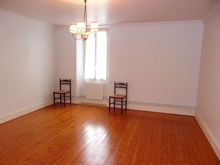 Image No.14-3 Bed Village House for sale