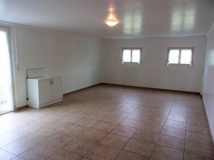 Image No.9-3 Bed Village House for sale