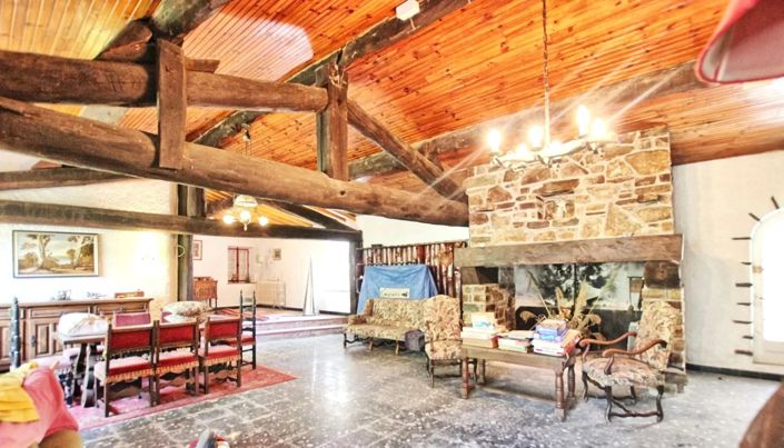 Image No.2-Maison de 6 chambres à vendre à Caunes-Minervois