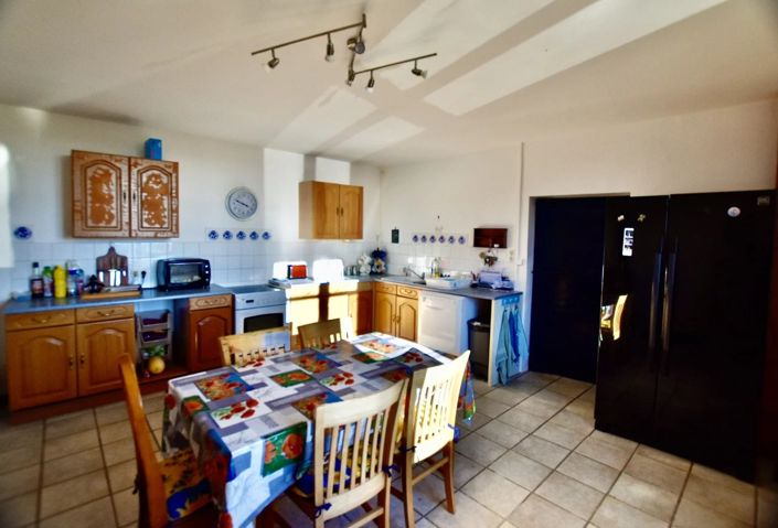 Image No.4-Maison de village de 7 chambres à vendre à Deux-Sevres