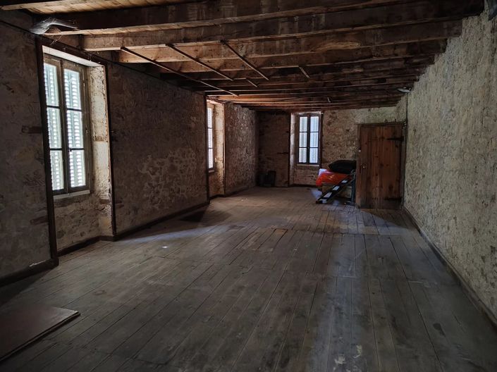 Image No.15-3 Bed House for sale