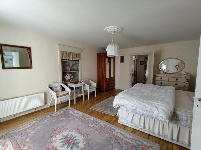 Image No.8-3 Bed House for sale