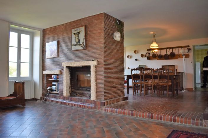 Image No.14-6 Bed House for sale