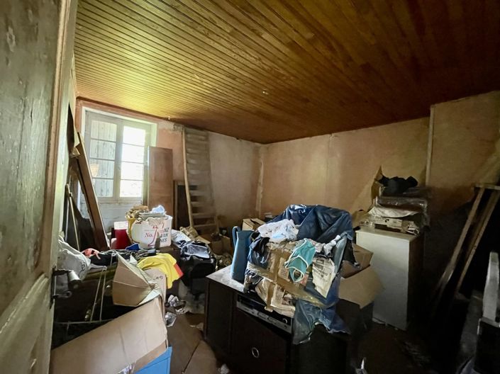 Image No.7-2 Bed Village House for sale