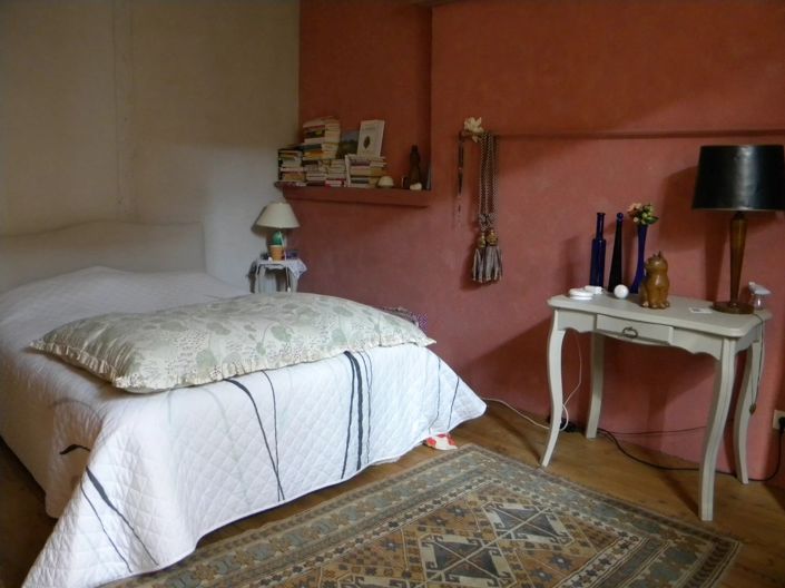 Image No.10-3 Bed House for sale