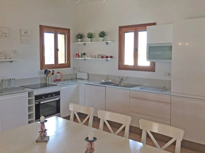 Image No.6-3 Bed House for sale