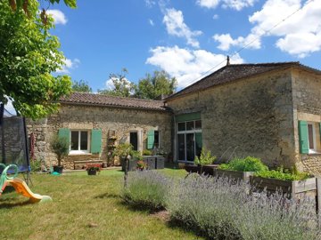 1 - Sauveterre-de-Guyenne, House