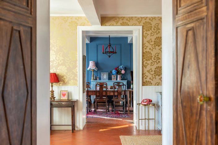 Image No.9-12 Bed House for sale