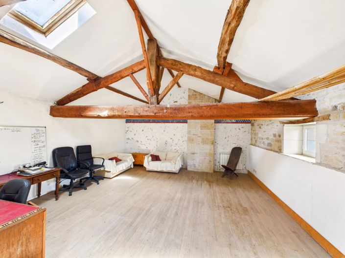 Image No.10-4 Bed Village House for sale