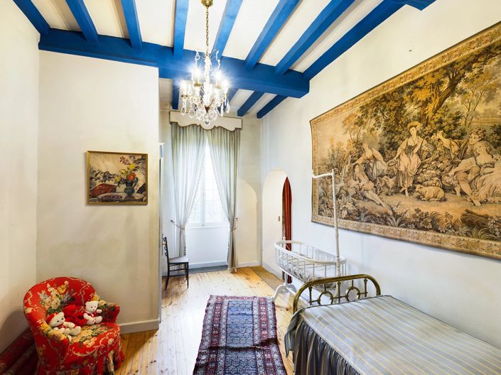 Image No.10-8 Bed House for sale